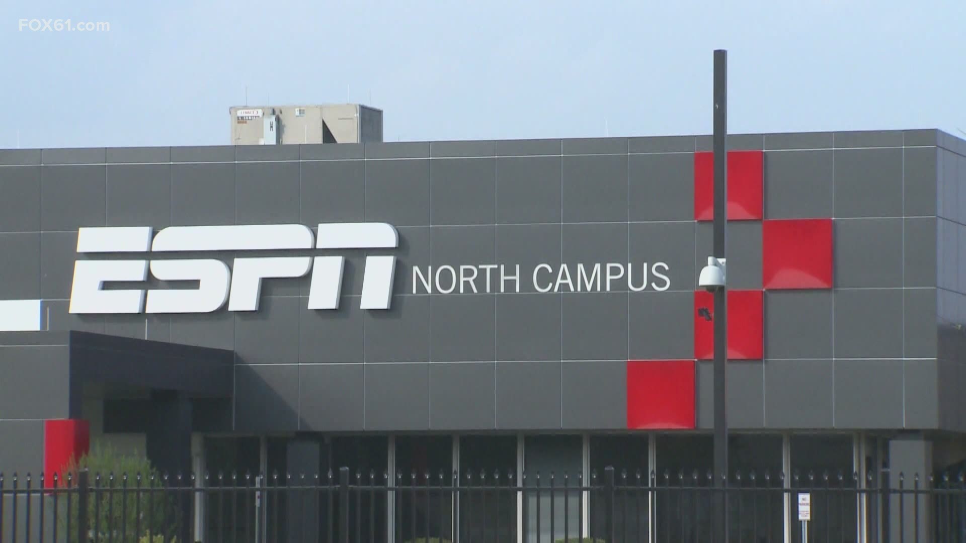 ESPN abre clínica de vacunación COVID-19 ESPN abre clínica de vacunación COVID-19
