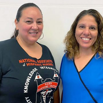 ¡Orgullosas de ser enfermeras hispanas! ¡Orgullosas de ser enfermeras hispanas!